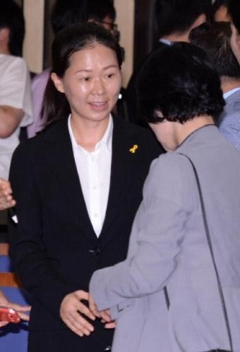 탈당 권은희 ‘결국 안철수 쪽으로’…천정배 쪽 고민하다 ‘국민의당’ 합류 선언