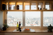 [집이 사람이다] (6) 창 밖엔 살구꽃 피는 ‘목수’의 집, 아무런 사치없이 사치스럽다