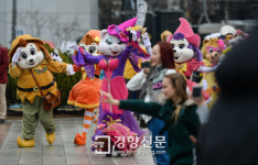 [경향포토]주인공이 되고 싶은 샤론캣의 파티