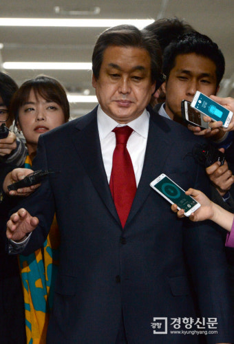 [속보]김무성 “공천심사 단수추천 11곳 중 7곳 보류”···이한구식 공천 사실상 ‘전면 불신’