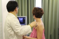 야외활동 늘어나는 이맘때 ‘어깨부상’ 주의해야