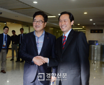 [경향포토]더민주 원내대표 출사표 던전 우원식·우상호 의원