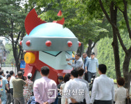 [경향포토]서울 광진구 나루아트센터에서 팝아트 그룹 전시