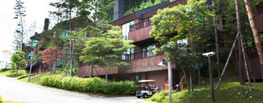 [단독]“정운호, 고급별장에 홍만표 등 유력인사 자주 데려갔다”