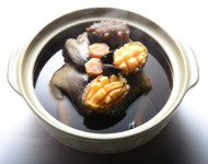 한정없는 즐거움…‘득템’의 기쁨에 더 끌리는 먹거리 한정판의 세계