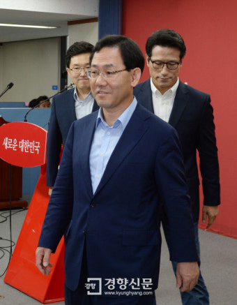 [경향포토]주호영·김용태·정병국, 전당대회 이틀 앞두고 단일화