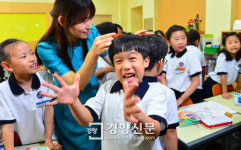 [경향포토]서울시내 초등학교 개학