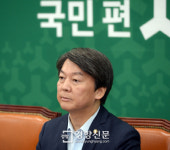 안철수 “김종필 전 총리와 함께 냉면 먹을게요”…내년 대선 관련 회동?