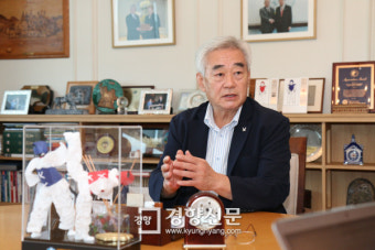 세계태권도연맹 조정원 총재, “2020 도쿄 올림픽에선 가라테와 경쟁”  올림픽 스포츠로 자리잡은 태권도에 국민적 애정 당부