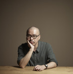 극작가 김은성, 신작 2편 동시에 무대로