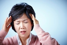 “머리 아파요”… 두통 얕보다간 큰 코 다친다