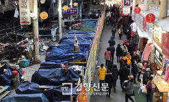 대구 서문시장 화재 한 달···“대체상가 입주 막막…하루 끼니 걱정할 지경”