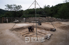 발굴 조각의 맛과 멋, 조각가 이영섭 갤러리위 작품전