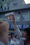 ‘전두환 사진 불태운 시민’ 동판 설치…마산 창동서 6월항쟁 함성 되새긴다