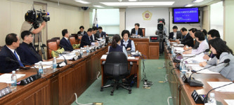 (하)여성전용 주차공간에 남성 주차 제재 못해…지방의회 권한 강화해야