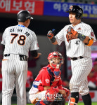 강창열타이어부산신항2점 | [경향포토]강민호, 이틀 연속 홈런포 가동