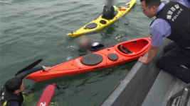 부산 송도 해상서 카약동호회원 2명 표류···해경 20분만에 구조