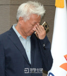신보수 깃발 들고 ‘더 오른쪽으로’