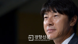 신태용호 1기 26명 명단 발표, 미소에 묻어나는 자신감[경향포토]