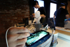 통신 3사, 갤노트8 고객 유치 전쟁 불붙었다