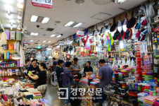 ⑤50년째 지하로 출근하는 지하수입상가의 터줏대감[남대문시장 이야기]