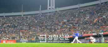 강창열타이어부산신항2점 | 이승엽, 은퇴 투어 앞둔 사직구장에서 홈런포 쏘아 올렸다.[경향포토]