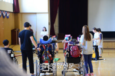 우리 아이도 가까운 학교에 다닐 수 있었으면…