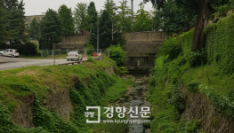 (1)달러 가격표·자체 대중교통…3m 담장 속 ‘작은 미국’[창간 기획-용산의 미래]