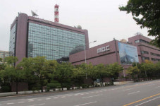 “MBC 여의도 사옥 4800억에 팔자” 고영주의 황당 제안