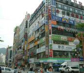 (4) “날 좀 보소” 아우성…새마을운동식 획일적 정비는 ‘퇴행’[최범의 한국 디자인 뒤집어 보기]