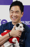 “입양한 유기견이 되레 내 인생에 행복 선사”