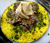 (1)요르단식 식사법 “왼손은 뒷짐, 오른손으로 밥을 말아보세요”[정유미 기자의 대사와의 만찬]