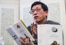 [전문]인상주의에서 음모론까지···‘서양미술사’ 완간 진중권 인터뷰