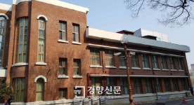 일제 저항시인 윤동주 이육사의 친필원고, 문화재가 됐다
