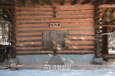 법정스님의 맑고 향기로운 삶과 정신, 책과 사진집, 전시회로 만난다