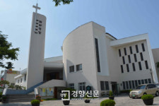 110년 역사의 옛 군산세관 본관은 사적...칠곡 왜관성당 등은 문화재로