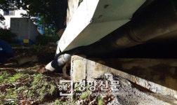 성남 분당서 폭염으로 배관 터져 교량 균열…교통통제