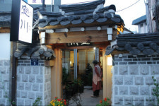 서울 ‘선천집’ 부산 ‘협신전자’ 전북 ‘정읍낚시’…소상공인 성공모델 ‘백년가게’ 16곳 뽑혀