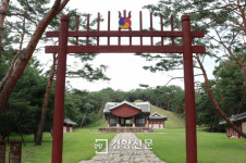 무속인도 몰래 들어와 기도하는 ‘하늘이 내린 명당’