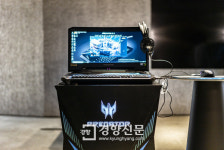 노트북이 천만원?[경향포토]
