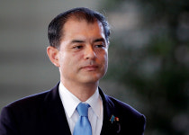 우익 색채 넘치는 아베 내각…시바야마 문부상, 교육칙어’ 교육 “검토할 가치 있다”