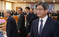박병대·고영한 구속영장 기각됐는데···김명수 “사법부 겪는 아픔은 성장통”