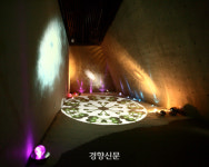 생명으로서의 빛의 향연, 미술가 안종연 작품 두 곳서 만난다