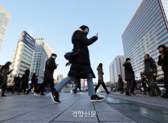 새해 첫 출근···그 '발걸음'들을 응원합니다 [오늘, 광화문]