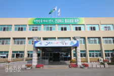 인구 이탈 막자…청년들 전·월대 대출금 이자 지원에 행복·공공임대주택 짓는 충북 옥천군[옥천군]