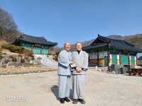 함께 수행의 길 걷고 있는 ‘모녀’···현공스님과 선명스님을 만나다