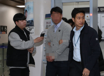 버닝썬 유착고리 전직 경찰관 구속…