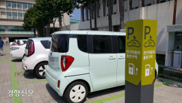 제주에서 전기차 10명 중 8명이 만족…충전대기는 불만