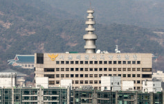 '미성년자 클럽 출입 무마' 브로커 구속영장 기각