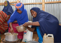 대한민국은 식량 원조받던 나라에서 원조하는 나라로 바뀐 유일한 국가...우리 쌀 5만t, 아프리카 등 지원